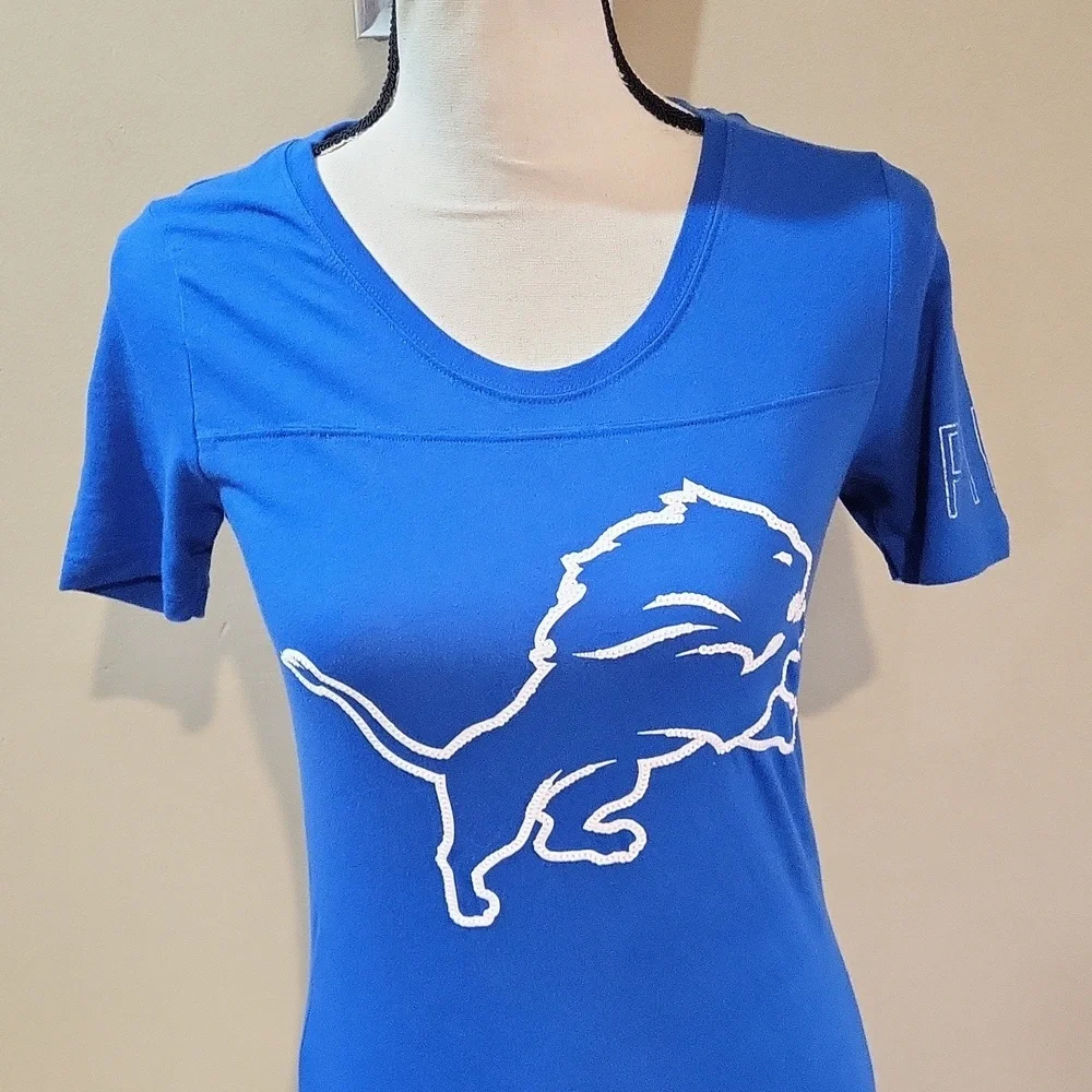 Victoria's Secret PINK Detroit Lions Shirt - Picture 3 of 15